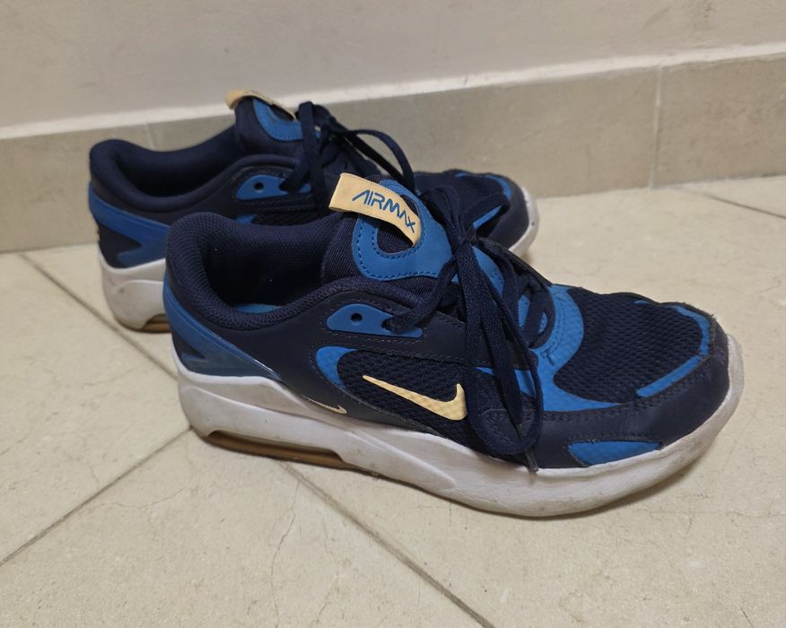 Маратонки nike сини