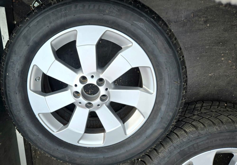 Vând set de jante auto echipate cu anvelope Michelin