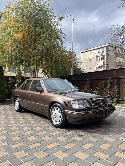 MERCEDES-BENZ E-Class 1993 — imagine 1