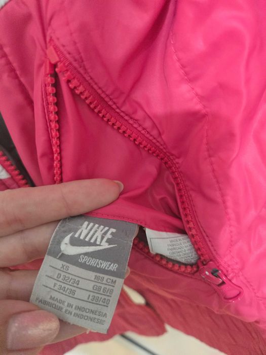 Яке с две лица Nike