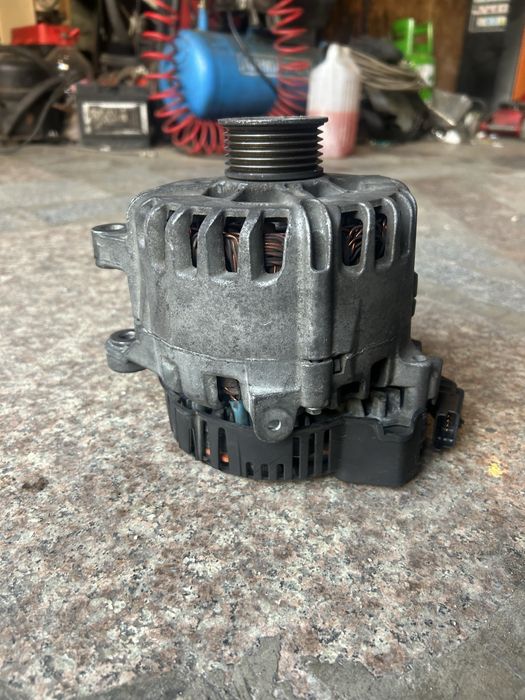 Alternator peugeot 3008