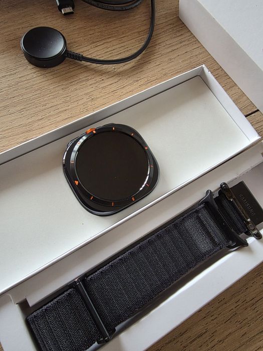 NOU Samsung Galaxy Watch Ultra, 47mm, LTE, Titanium Gray