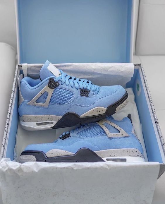 Jordan 4 University Blue