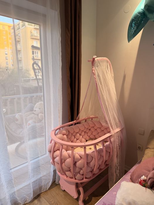 Vând Pătuț bebeluș tip leagăn cu balans + baldachin