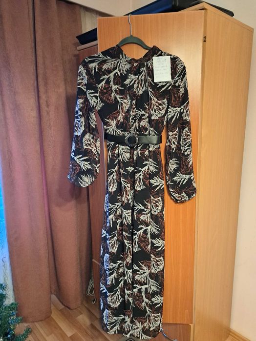 Vând încălțăminte și îmbrăcăminte pt dama