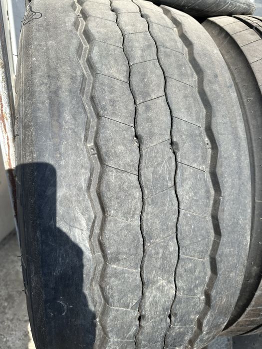 Гуми за камион 385 55 22.5