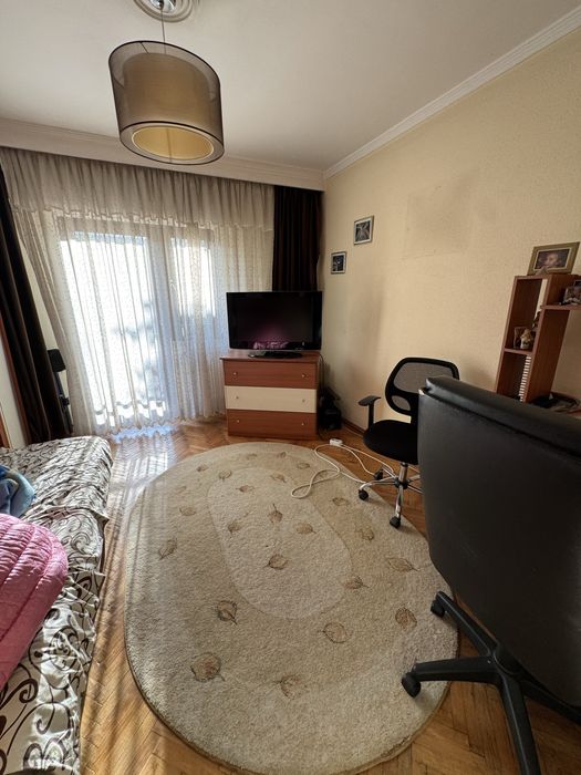 Apartament 3 camere Lenin Sud
