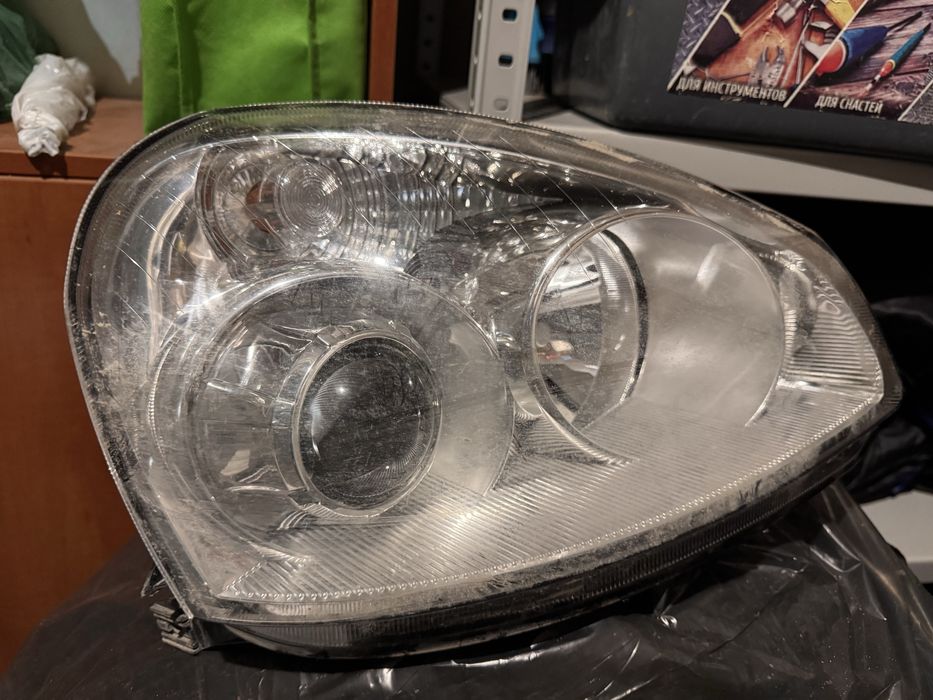 Передняя фара на приору