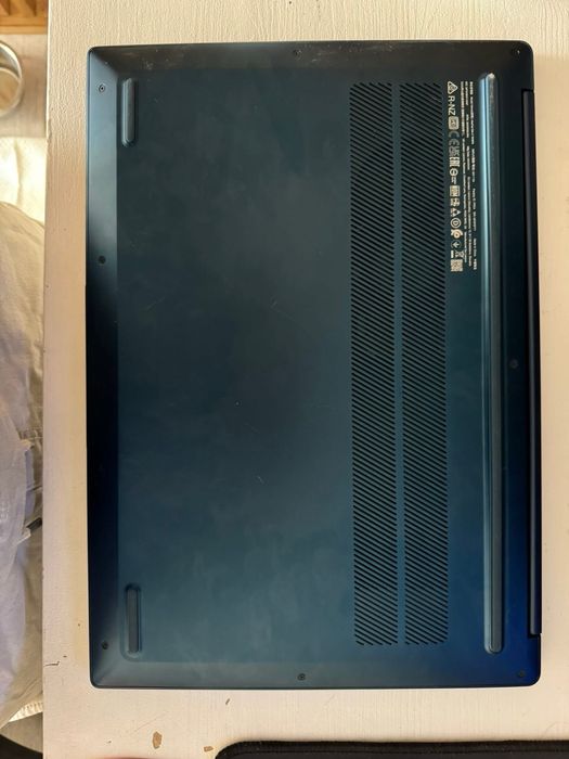 Laptop Lenovo IdeaPad Slim 5 - 16ABR8