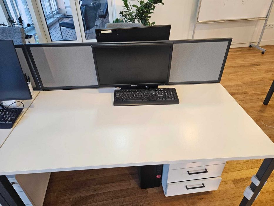 Офисные столы, тумбочки