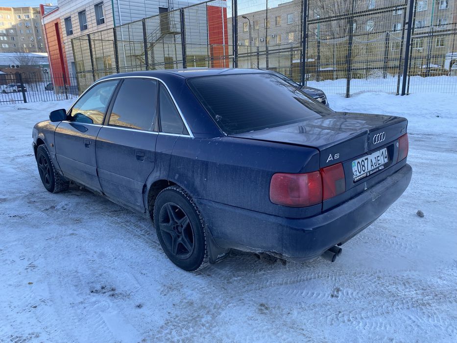 Ауди на полном ходу !