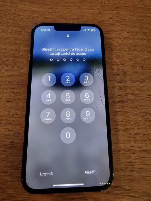 Iphone 13 display fisurat