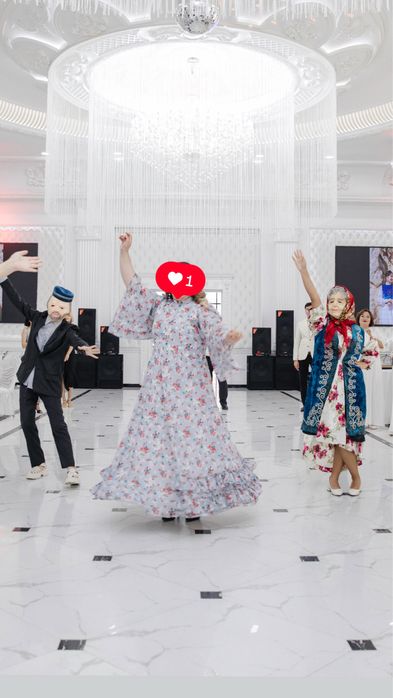 Тойский вечернее платье