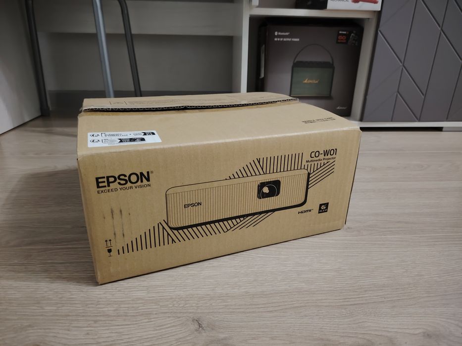 Проектор EPSON CO-W01