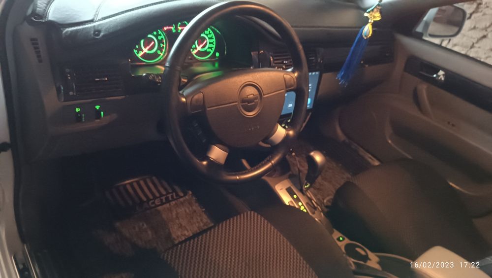 gentra 3 pozitsya rangi oq, avtomat karopka