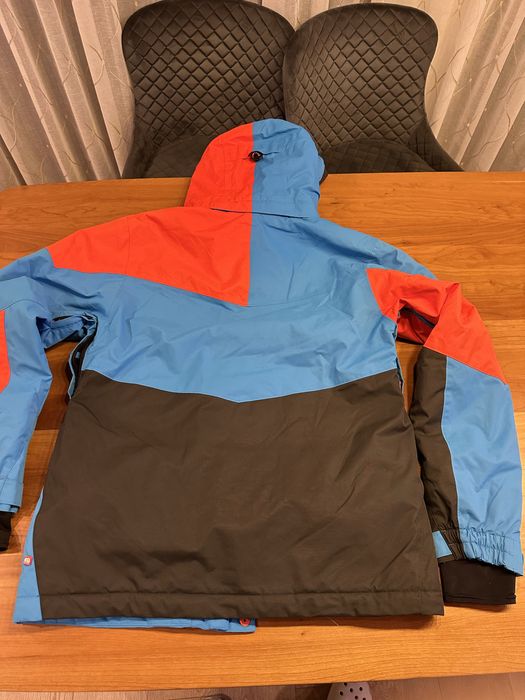 Нов сноуборд/ски екип Belowzero размер L