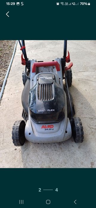 Masina de tuns iarba