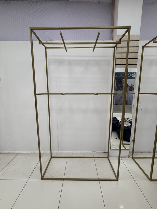 Продам двухярусные стойки