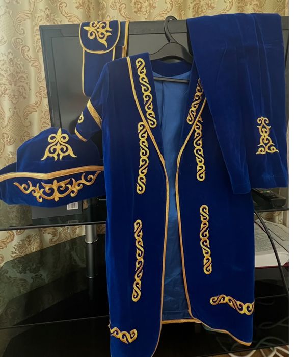 Ұлттық киім ,Сәукеле сатылады