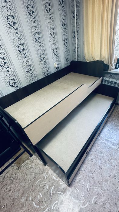 Продается кровать 70 000тг .торг.