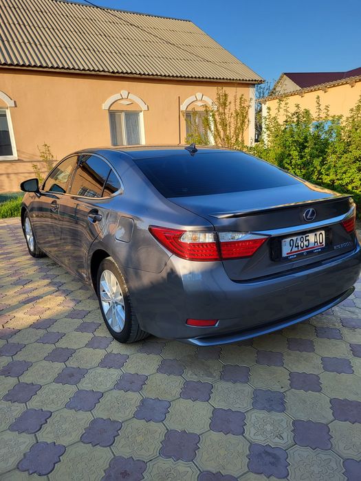 Lexus es300h гибрид