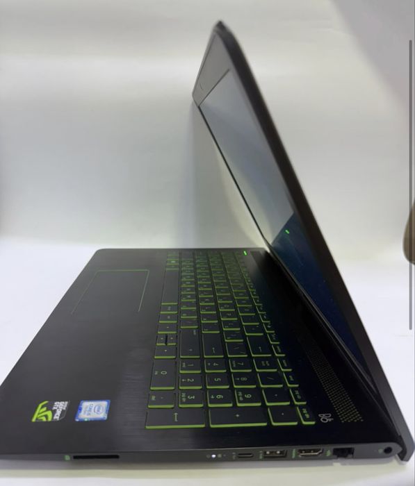 HP Pavilion Power Laptop 15-cb0xx