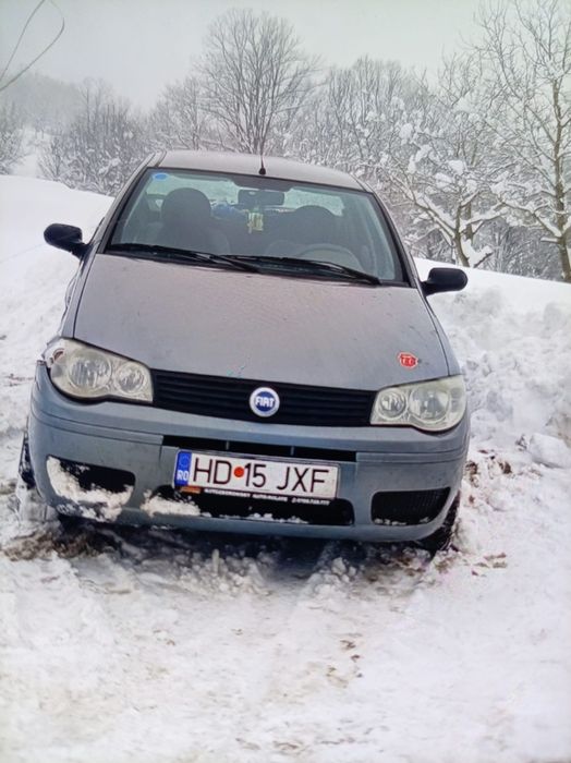 Vând fiat la preț bun
