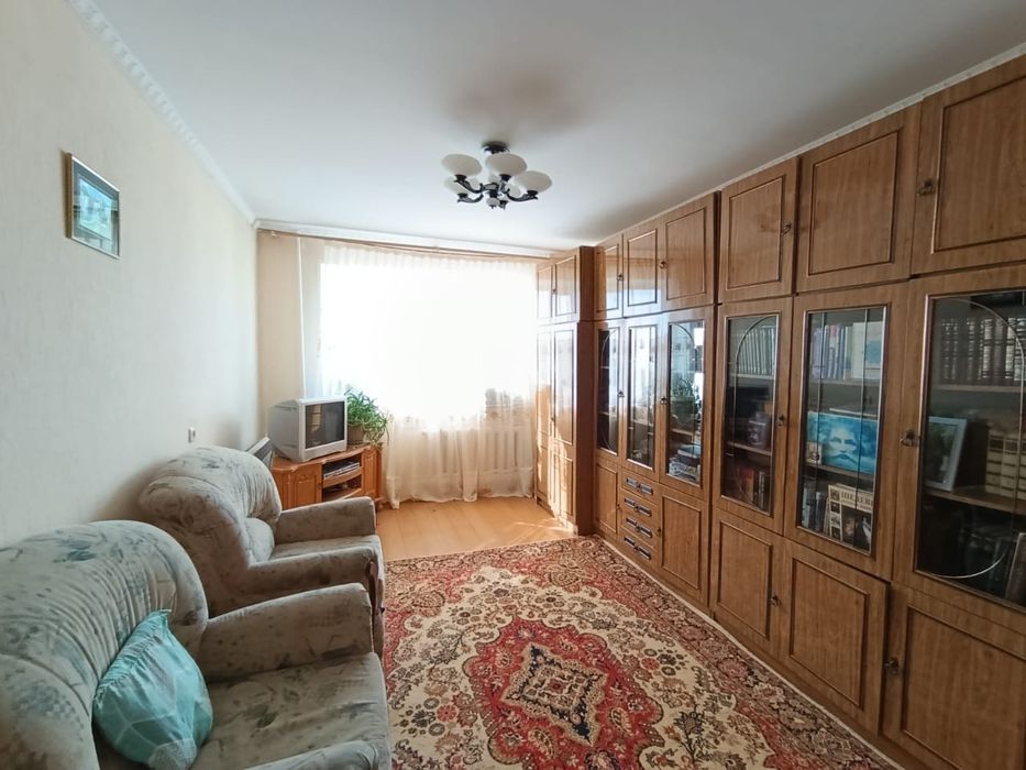 3 ком квартира в районе 8 школы