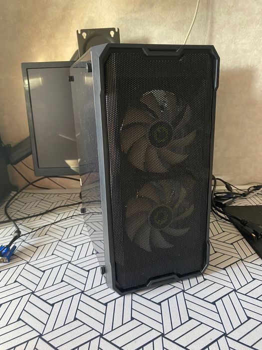 Продам корпус для компьютера