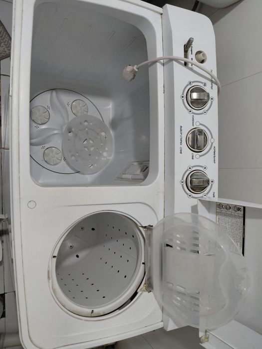 Продается стиральная машинка полуавтомат