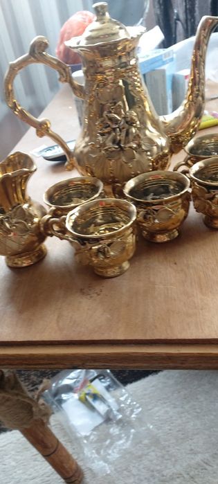 Продам чайный сервиз