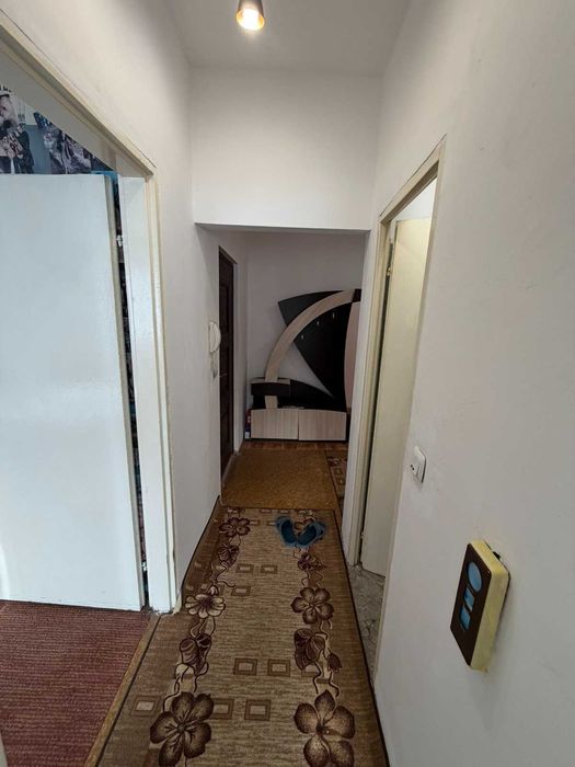 Тристаен апартамент в центъра на Разград