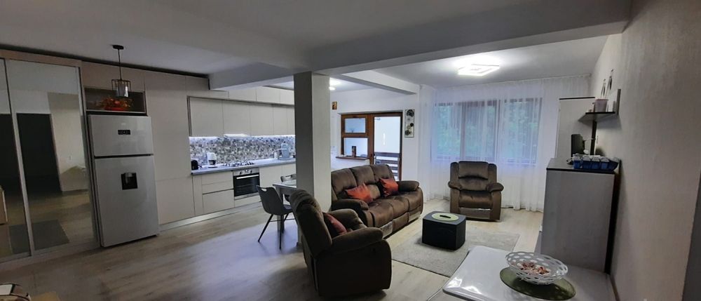 Proprietar   Apartament 4 camere, Predeal, 120 mp, aproape de Pârtia Clăbucet