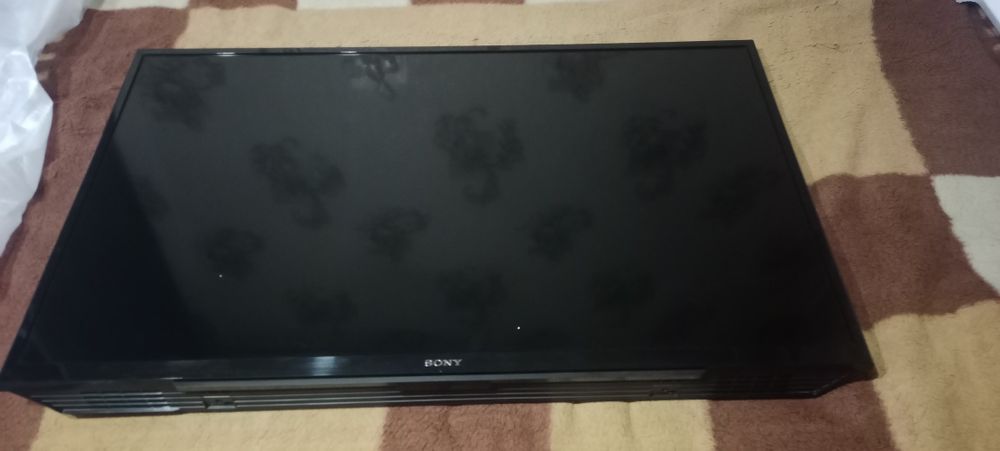 Продам телевизор