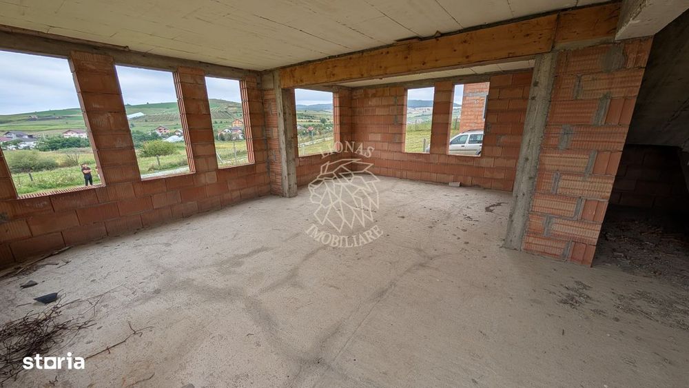 Casa 5 camere 180 mp-teren 800 mp- 14 km fata de Bistrita