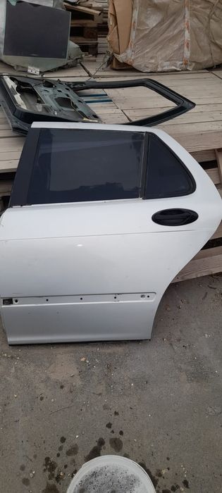 Продам. Запчасти на сааб.