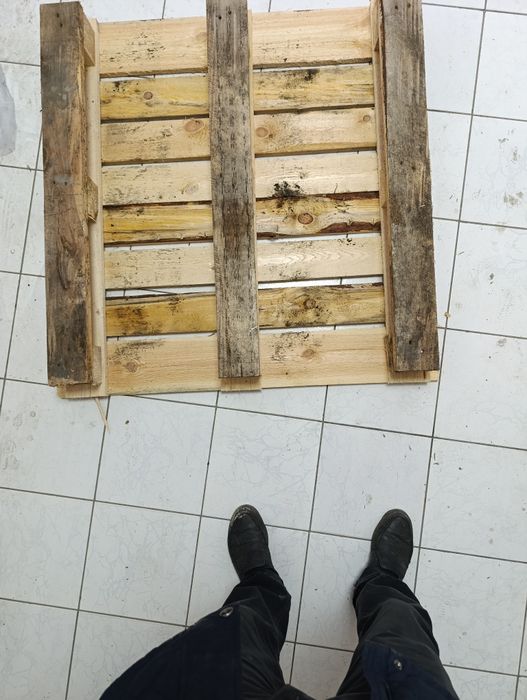 Паддонни калин тахтадан