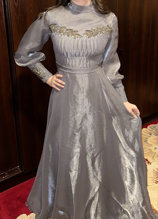 Вечернее платье