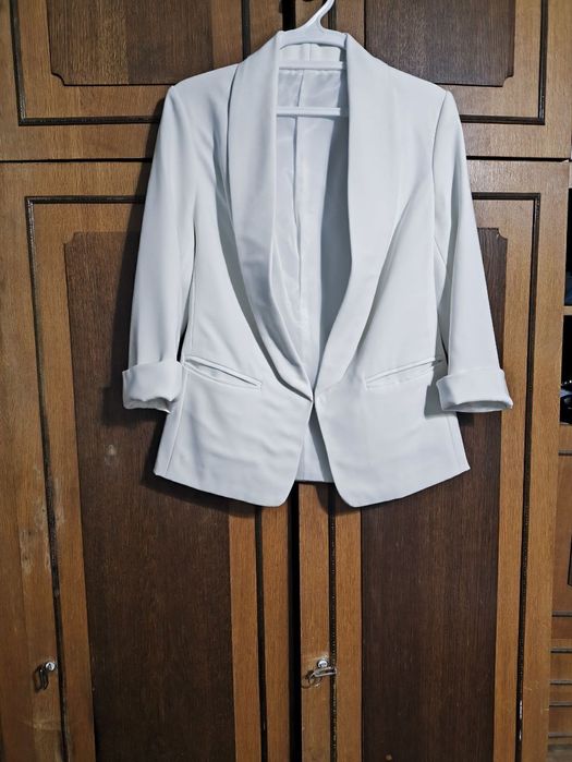 Брючный костюм тройка 40-42