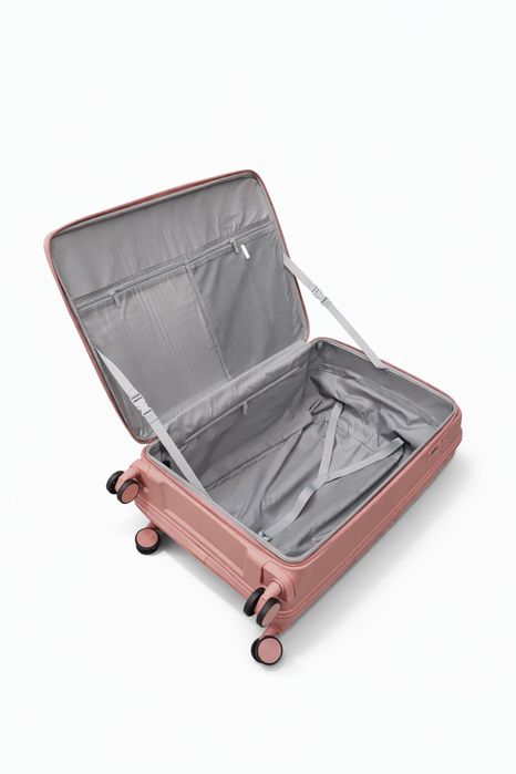 Комплект чемоданов