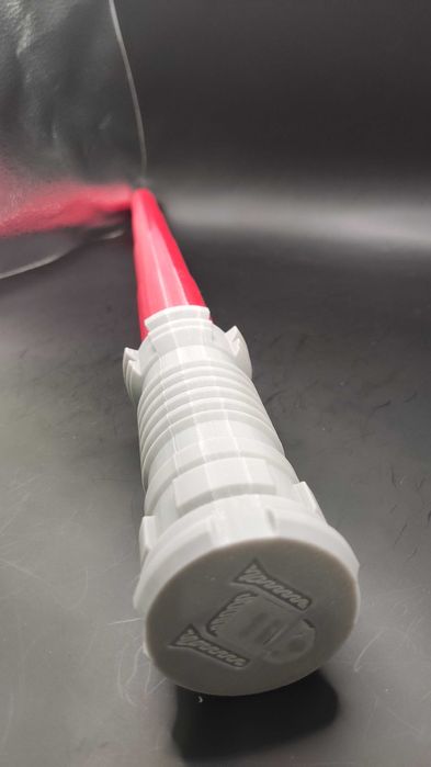 Sabie telescopică pliabilă – recuzită sci-fi extensibilă