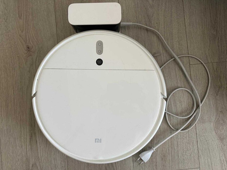 Robot de aspirare Xiaomi Mi Robot Vacuum Mop Cleaner, 40W, 0.6 l, WI-FI