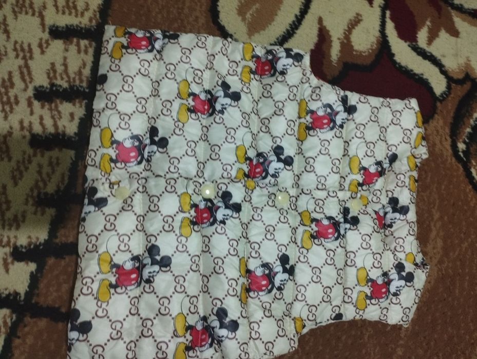 Detskiy bez rukafka kurtka og'il bola va  qiz bollarga