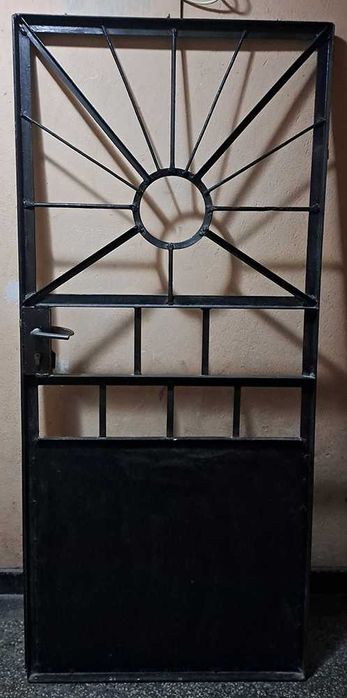 Метална врата за апартамент