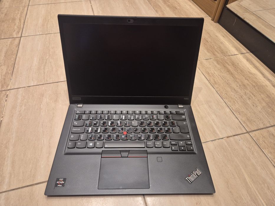 Лаптоп Lenovo T495s с 14" touch screen