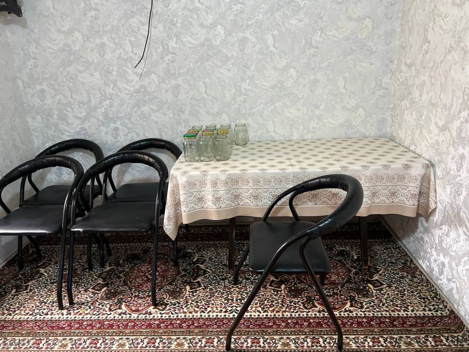 Кухонный стол стул