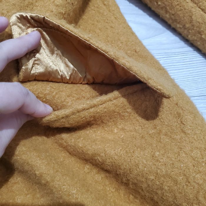 Продам Пальто BSBG