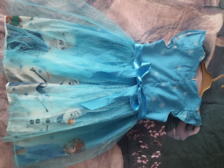 Нова рокля 122-128