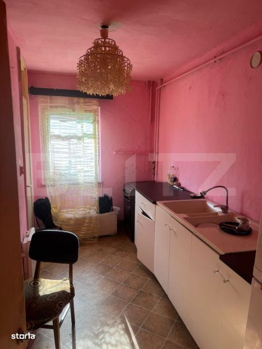 Apartament de 4 camere- Zona centrala - Ocazie!