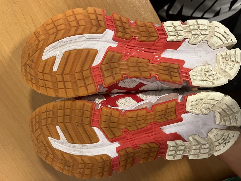 Спортни обувки asics